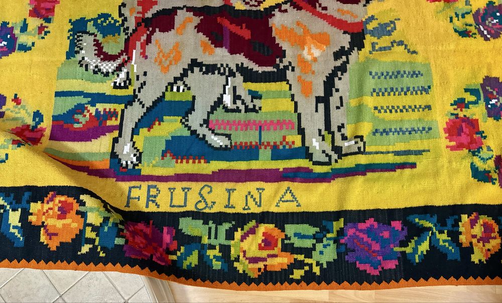 Covor/scoarta/kilim romanesc vechi-motiv figurativ unic