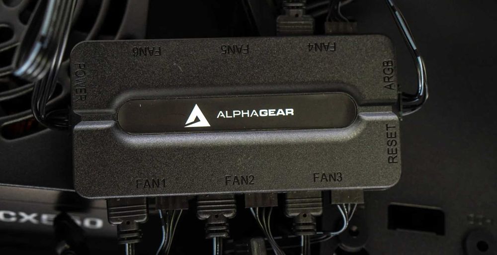 Fan Hub ALPHAGEAR Controller Ventilator Case ARGB PWM