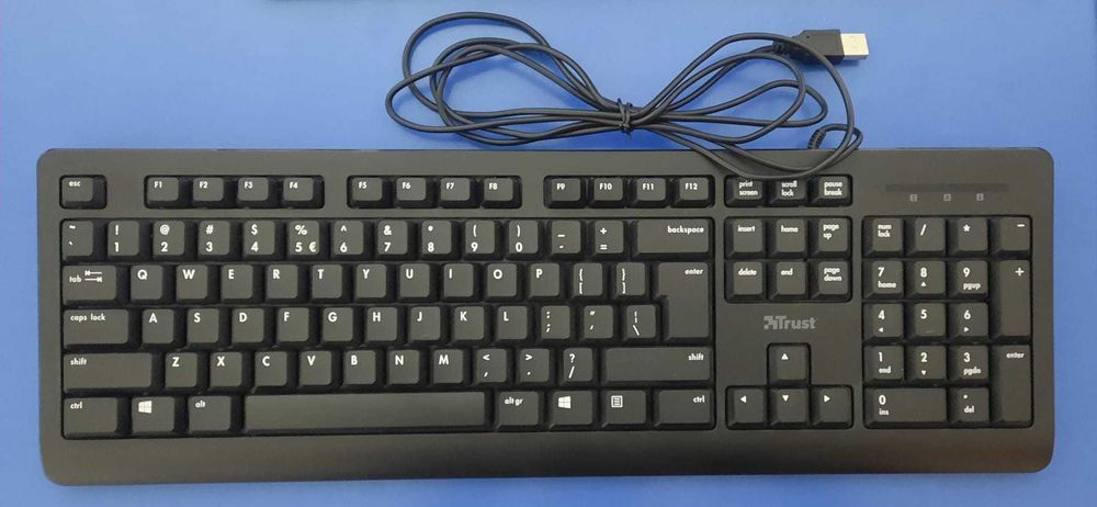Tastatură Trust, cu fir