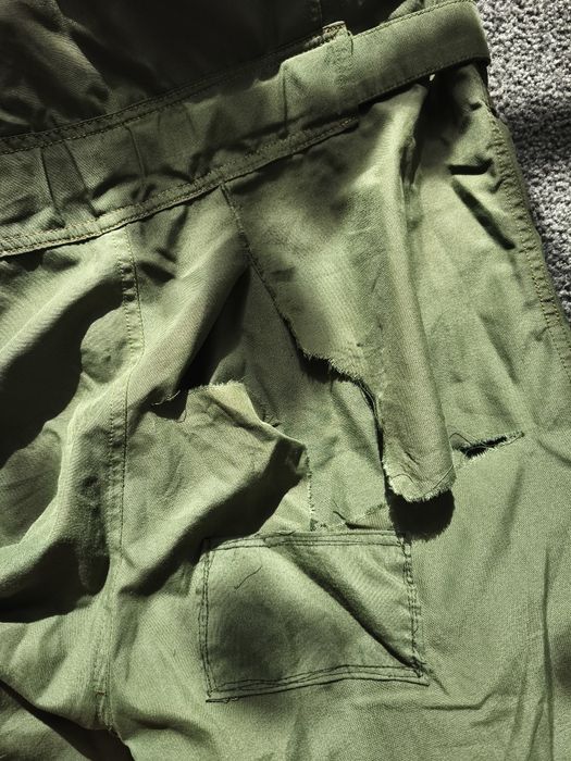 Costum pilot cu defecte