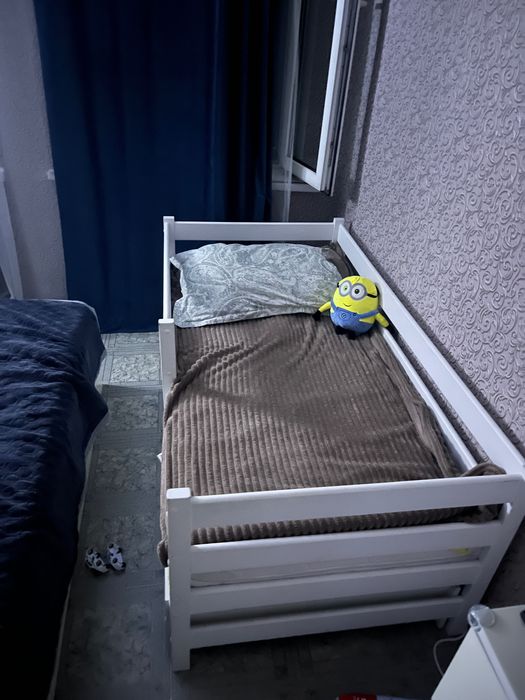 Детская кровать с бортиками