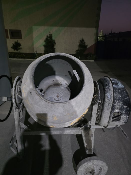 Бетонамишалка сотилади 0.35л