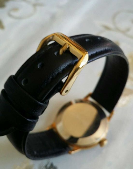 Редкие часы Ракета-21камень Ау12,5