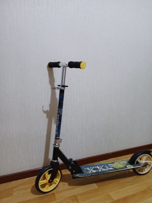 Двухкамерный самокат. KREISS SCOOTER
