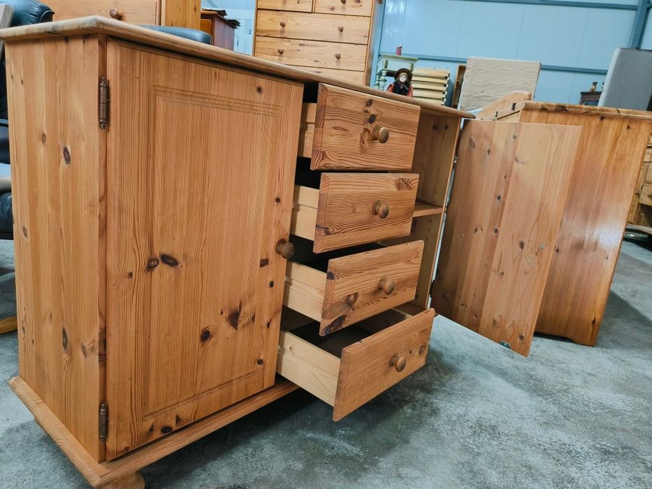 3879 Контра бюфет