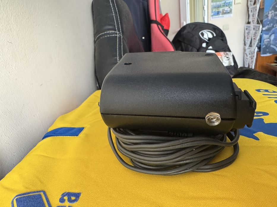 Продавам ползвани руски фотоапарат Зенит и светкавица Норма.