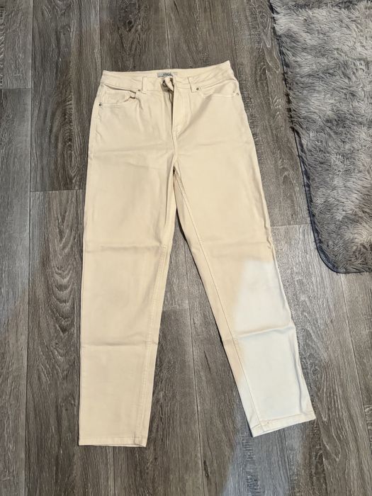 Бежевые/кремовые джинсы