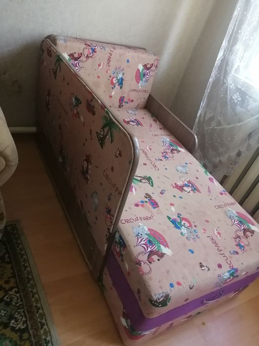 Продаётся Детская кровать тахта