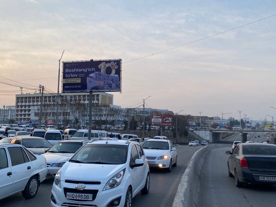 LED ekranlar va bilbordlar Andijonda / Реклама на экранах в Андижан