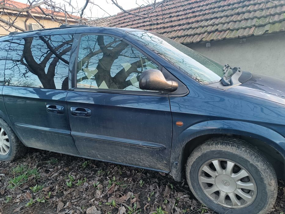 Chrysler Voyager 2.5 2003г.