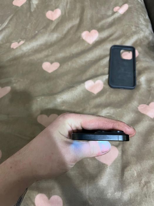 Продам iPhone 16 pro