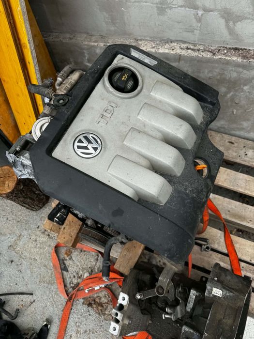 Motor disponibil