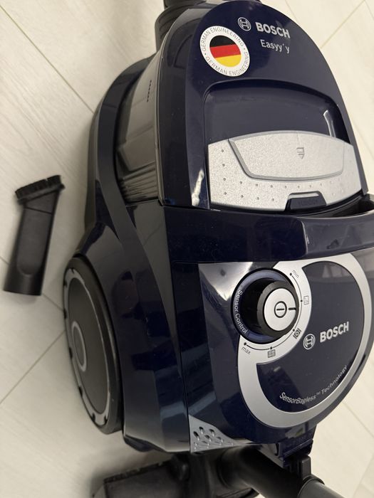 Контейнерный пылесос Easyy Bosch BGC2UK2000