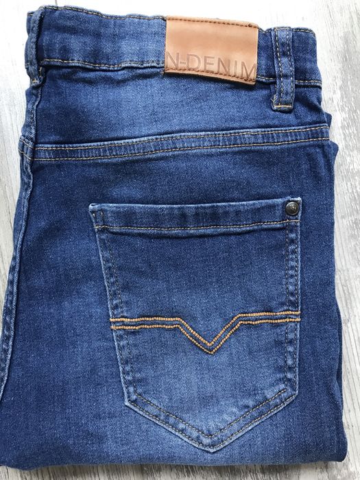 NAKUTAVAKE дънки за момче16год