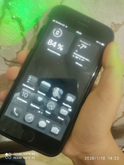 Айфон се 2-го поколения