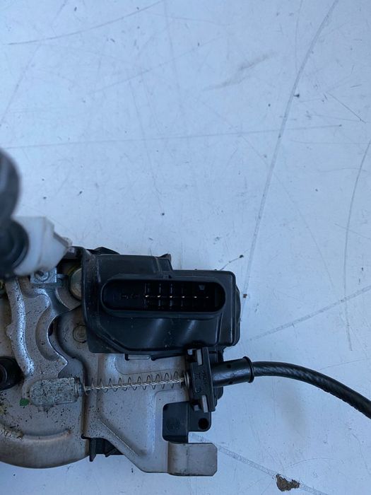 Broasca Usa Stanga Spate Volvo V90 XC40 XC60 V90CC V60 V60CC S90 31462446 32310922