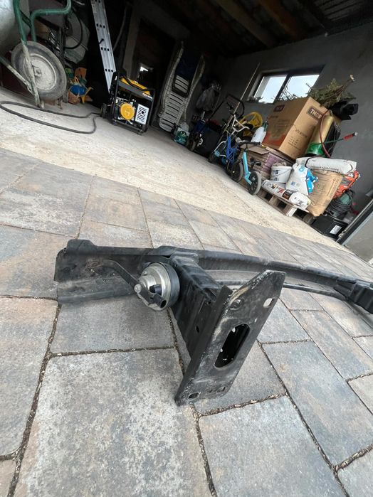 Intăritură bară față BMW e90