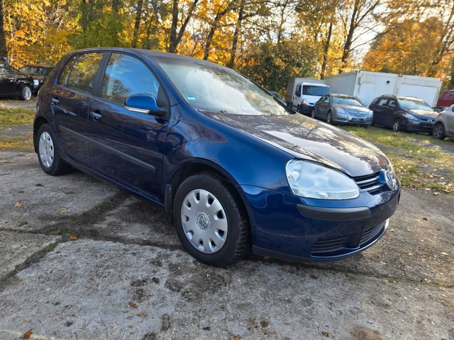 Volkswagen Golf 5 2.0tdi На Части !!!