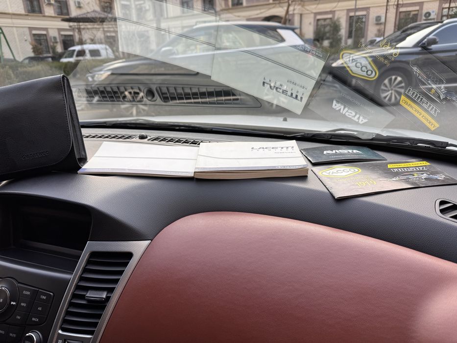 Lasetti Cruze Cdx 6 Позиция фулл 120000 Км Один владелец