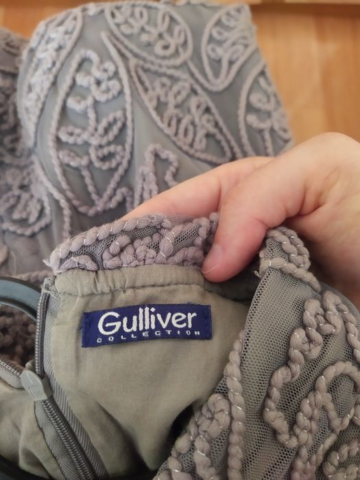 Продам красииивое платье для девочки