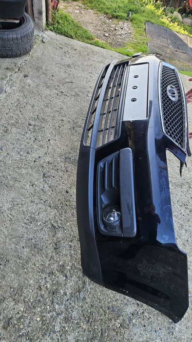 Предна Черна Броня за Ford Focus C Max (2003-2007)