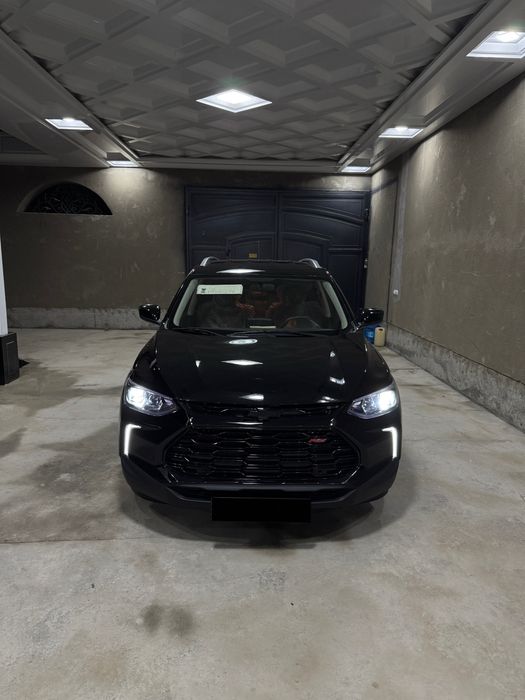 Tracker LTZ qora