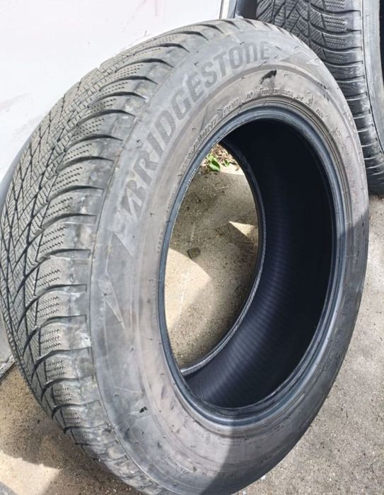 Anvelope Bridgestone 225 60 17 DOT 40/4122
Posibiltate de predare pers