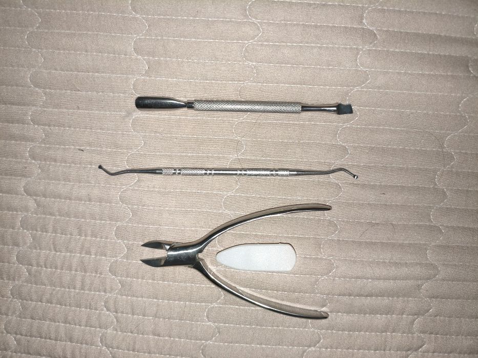 Инструменты для маникюра/педикюра