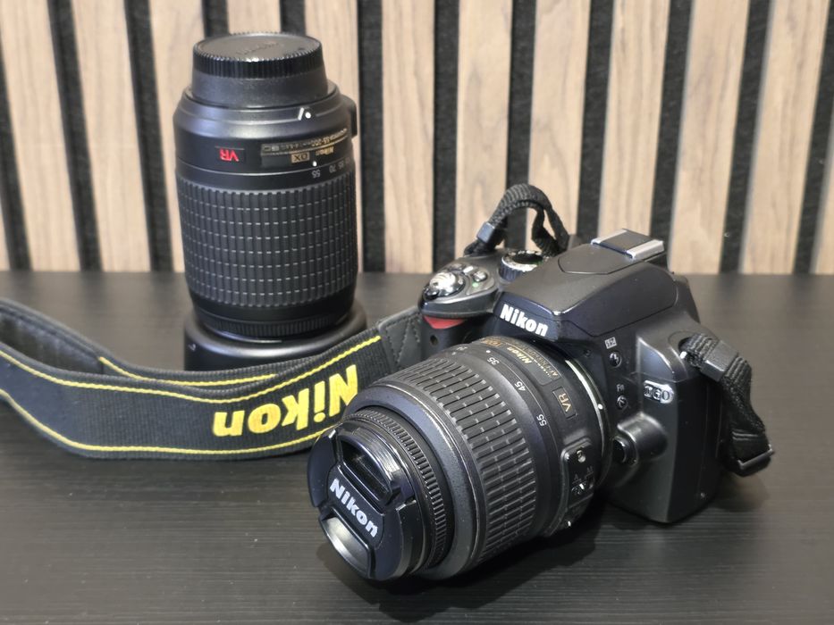 Kit complet DSLR Nikon D60 (Doar 21.000 cadre) + 2 Obiective VR + Accesorii