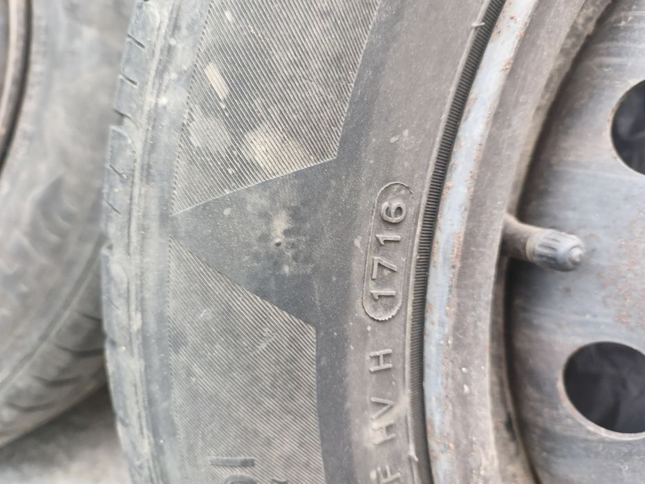 Hankook 185/65 R15 vara + janta otel