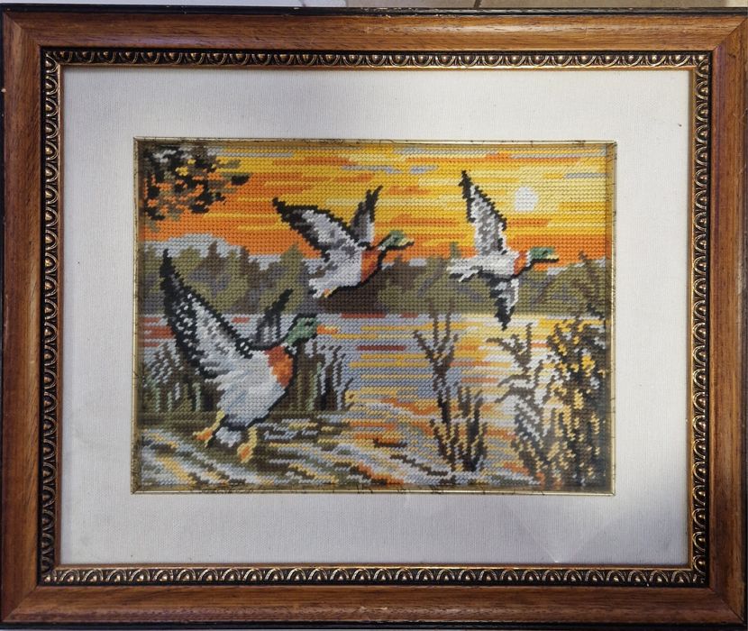 Гоблени и картини рамкирани