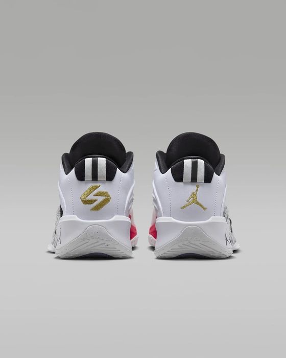 Маратонки Найк Лука 3