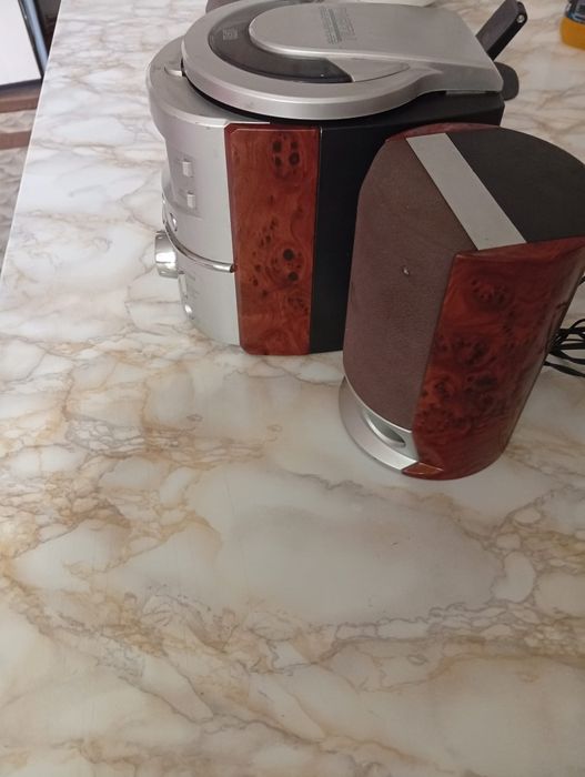 Radio CD maestro funcțional nu știu CD cum funcționează  se probează