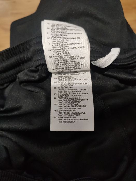 Pantaloni scurți Adidas mărimea L