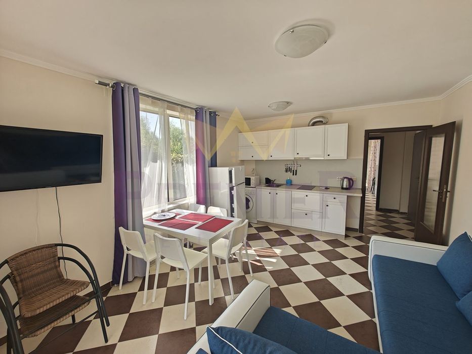 Продава се Двустаен апартамент в Созопол - 65 кв.м за 1485 €/кв.м - Снимка #4