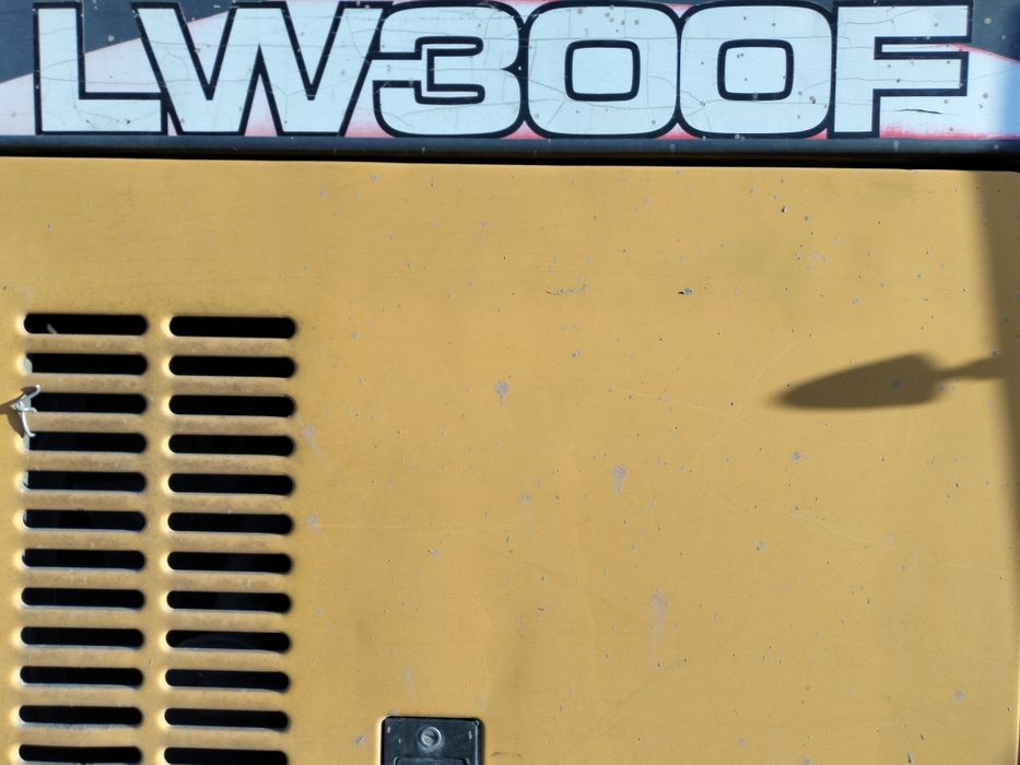 Погрузчик LW300F