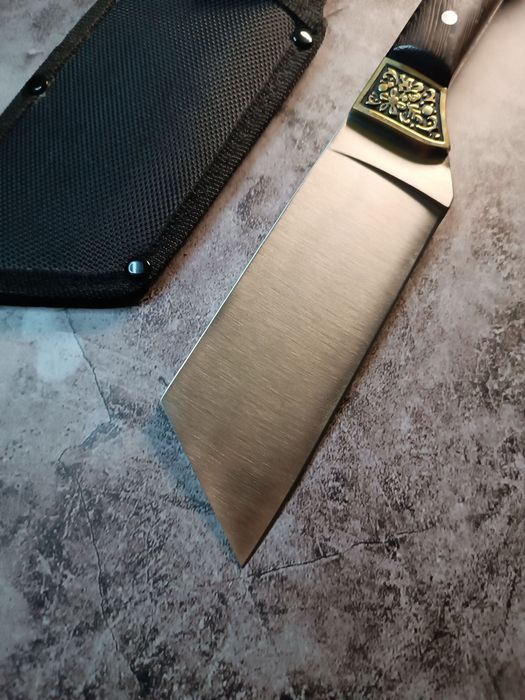 Масивен нож-сатър