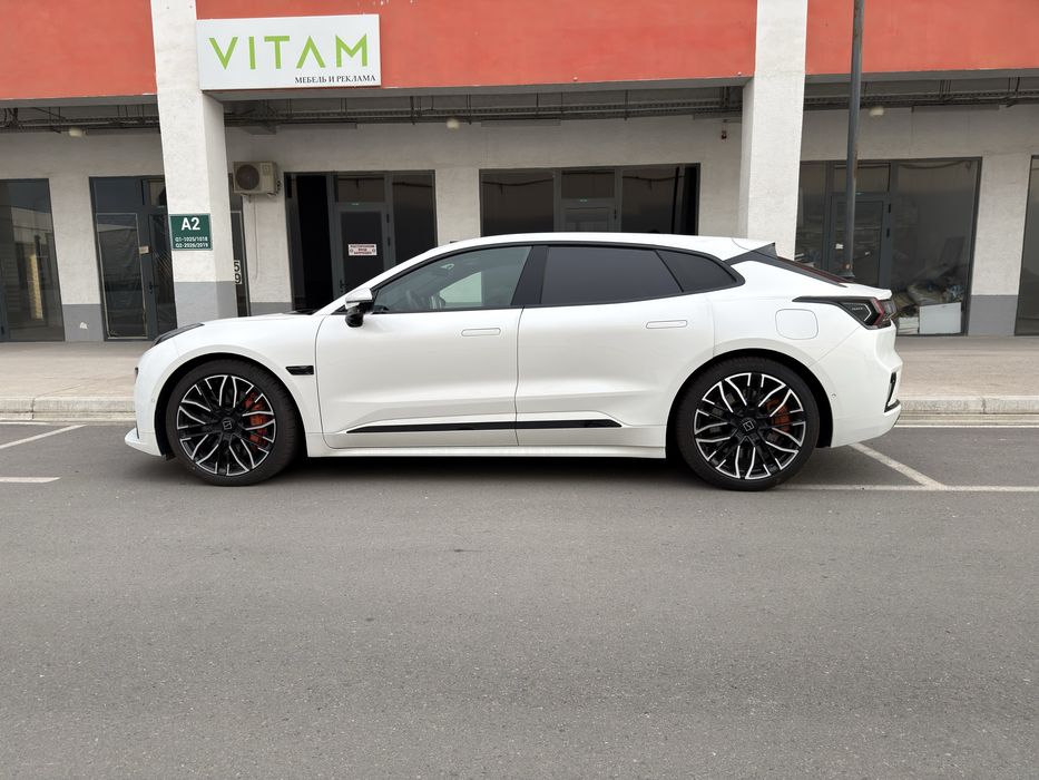 Zeekr 001 You sport