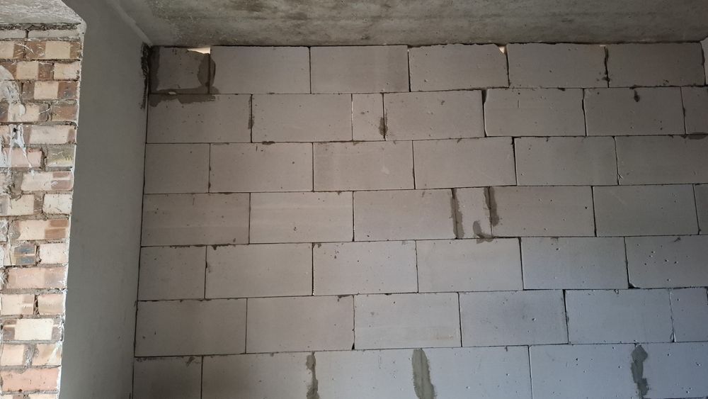 Кладка и штукатурка