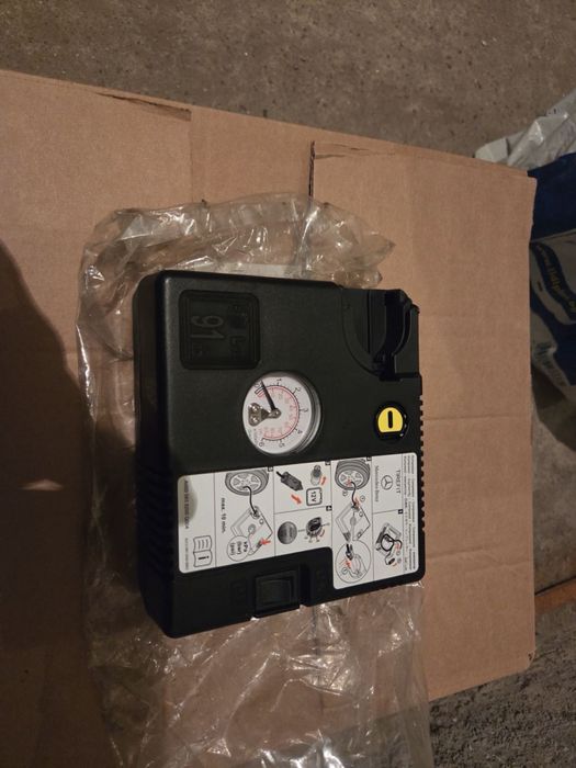 Mercedes Оригинален компресор за гуми