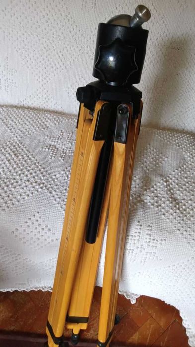 Статив, трипод, стойка, монтировка за фотоапарат, камера и телескоп