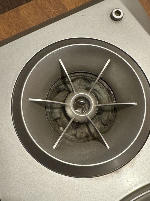 Vand Boxe LG FE-656E