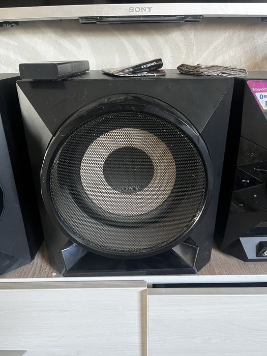 Музыкальный центр sony