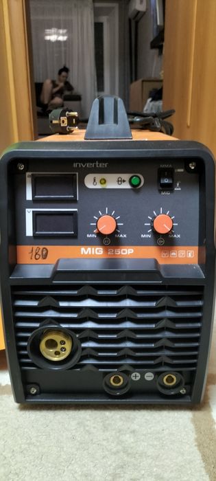 Сварочный полуавтомат IVT.