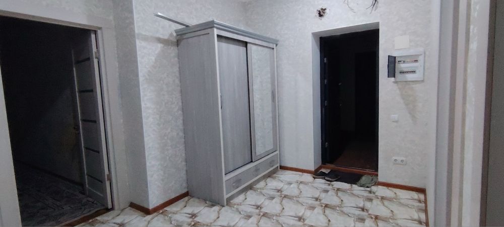 5 каватли домнинг 3 каватида 2 хонали квартира ижарага берилади