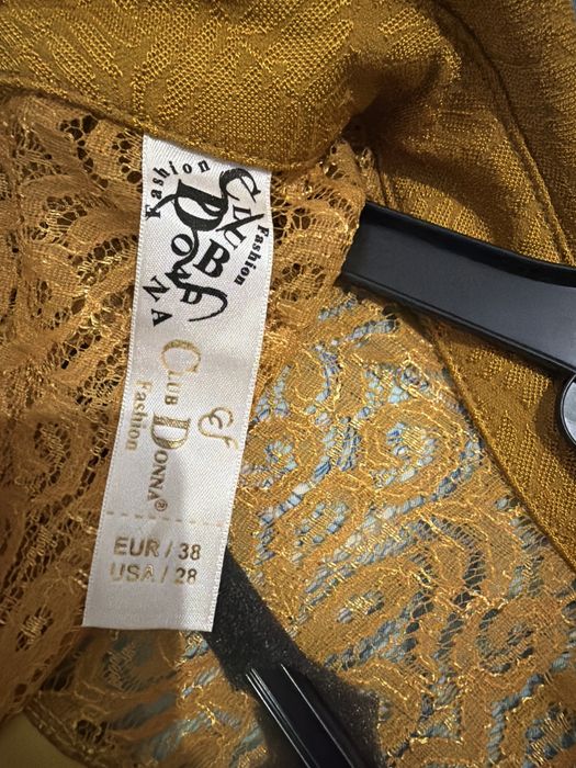 Платье золотое на худых