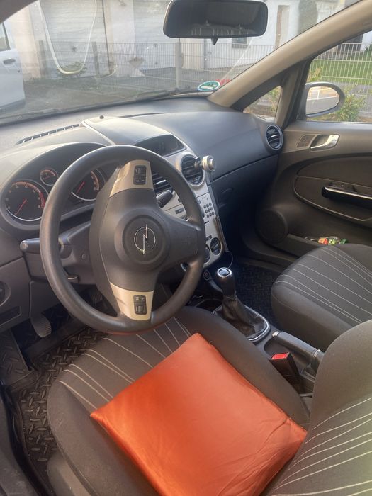 De vanzatr Opel Corsa D