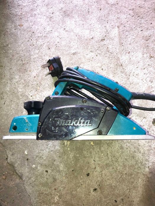 Ренде електрическо, 550W, ~ 82 mm, ~ 0-4 mm, MAKITA, 16000 rpm