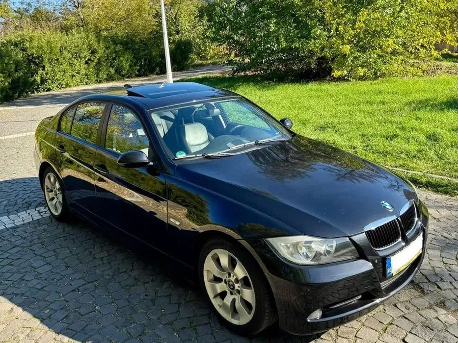 BMW Seria 3 BMW E90 320d /m47/trapa/full piele/navi mare/ cutie automata/ berlina