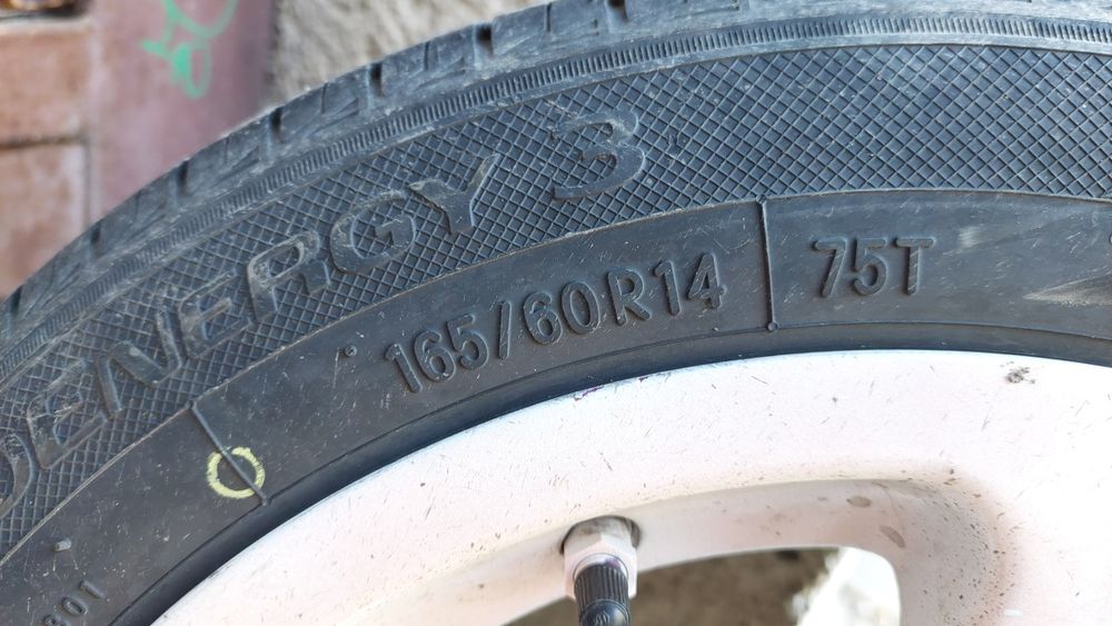 Vand roti Nissan/Borbet R14, anvelope Toyo ca noi